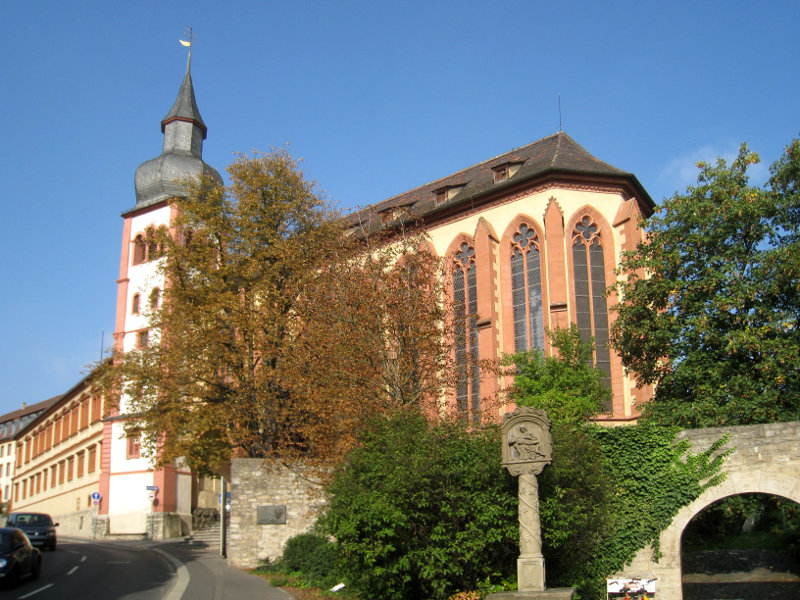 https://www.babelfish-hostel.de/media/Galerywuerzburg/13_deutschhauskirche.jpg